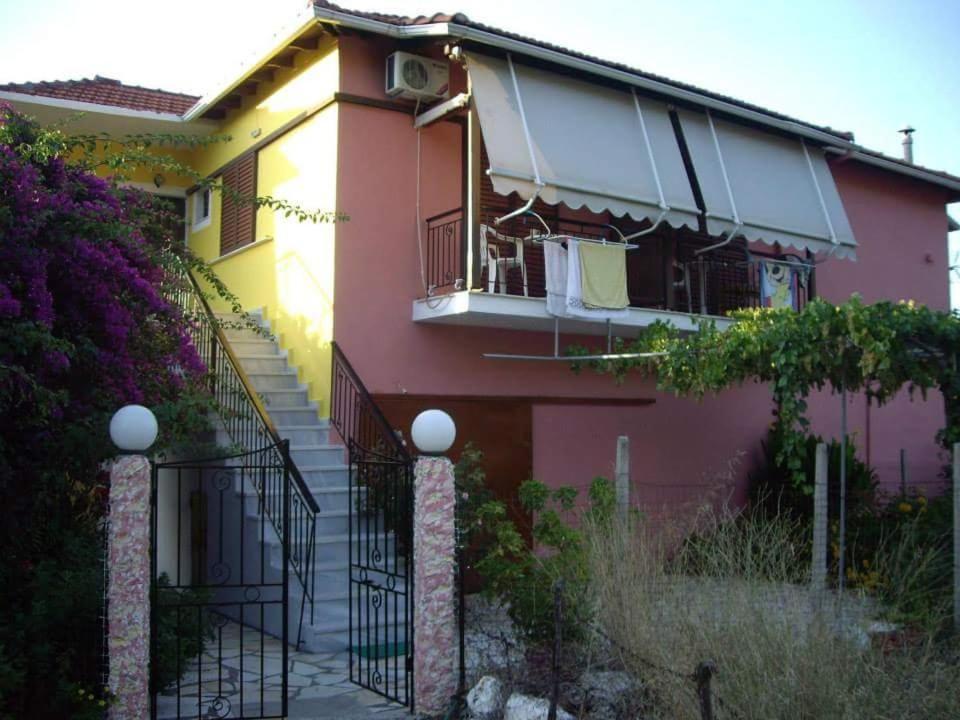 Eros Appartments Kalamitsi  Exterior photo